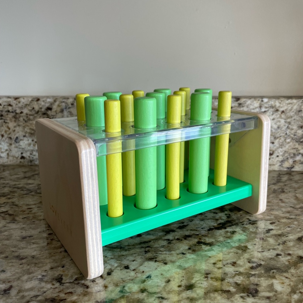 Lovevery Peg Sorter
